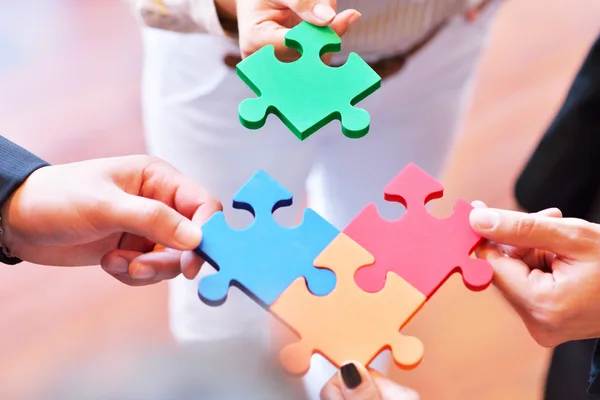 Oposiciones a medida Preparamos tu oposición a mestros a tu medida, como si fuera un puzzle